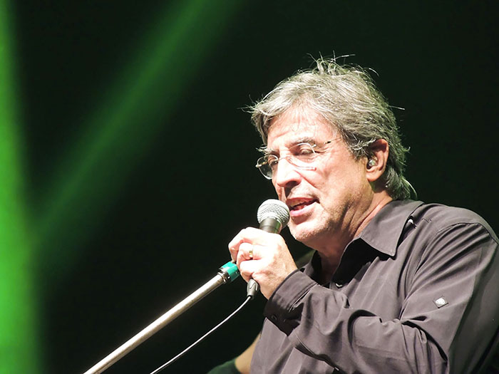 IVAN LINS